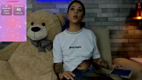 DixyPalmer online show from November 9, 7:38 pm