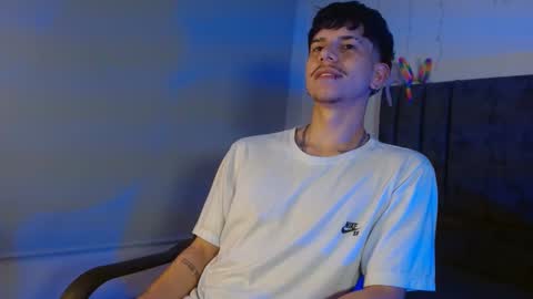 Snapshot of dj__bigd chatting on October 17, 2:15 am big d B online show from October 17, 2:15 am