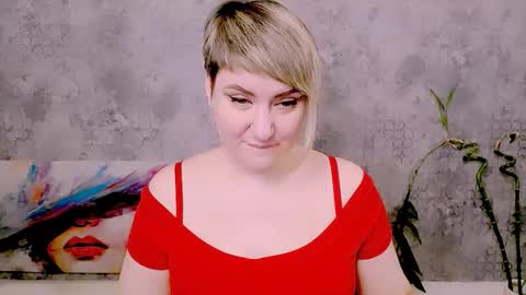 djullia online show from February 14, 9:01 am