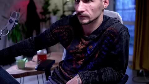 Silverhand online show from October 16, 6:46 am