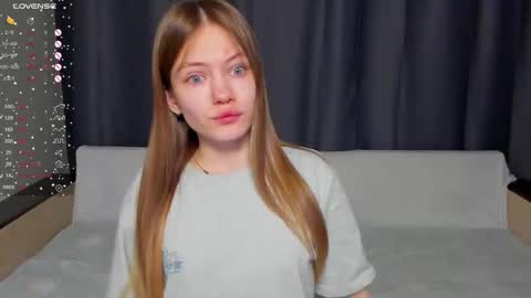 Polly and Kiriko online show from February 12, 8:18 pm