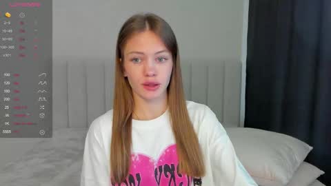 Polly and Kiriko online show from September 11, 7:20 am