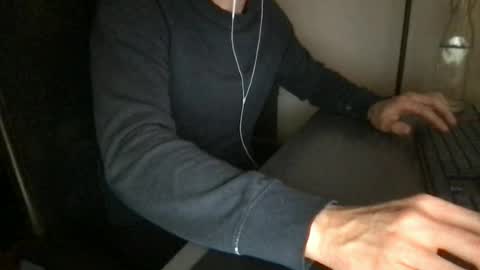 doctor_luv_69 online show from June 12, 9:47 pm