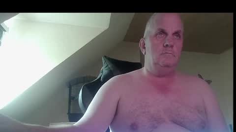 doggy2629 online show from June 5, 1:38 pm