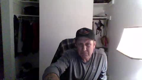doglog79874 online show from October 27, 6:13 am