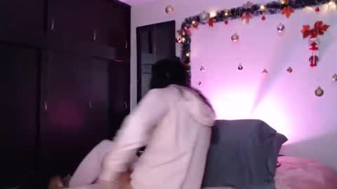 dolceclown_ online show from December 23, 5:28 am