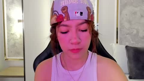Snapshot of doll_eyeess_ chatting on September 23, 2:27 am D  online show from September 23, 2:27 am