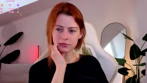 Your doll Lesli online show from December 3, 9:43 am