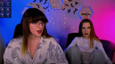 doll_vey online show from November 10, 8:33 pm