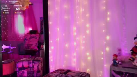 dollsquirtt online show from February 21, 8:27 pm