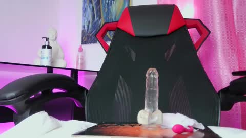 dollsquirtt online show from January 29, 6:28 pm