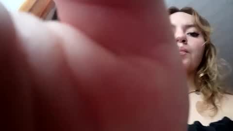 dollvexia_ online show from February 17, 8:30 pm