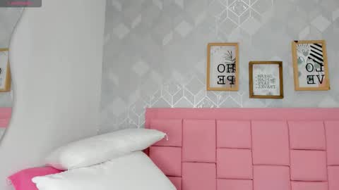 dolly_kitter online show from February 2, 11:50 am