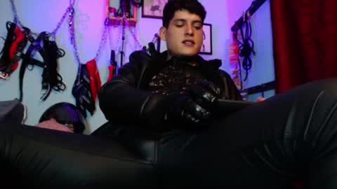 Diego Castell online show from January 18, 12:30 am