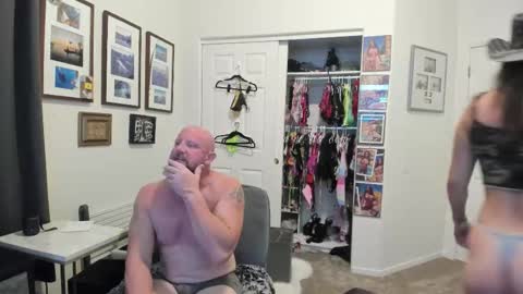 domanddollxx online show from October 27, 12:21 am