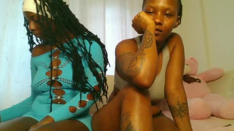 Amarie noels online show from April 9, 11:27 am