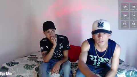 Snapshot of dominic_hanks chatting on October 17, 11:58 am DOMINIC AND ANDREW online show from October 17, 11:58 am