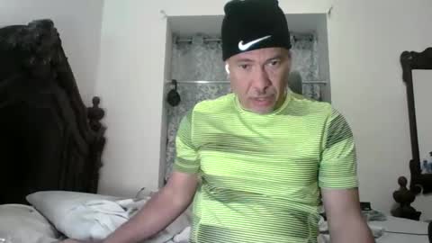 luis online show from April 27, 2:53 am