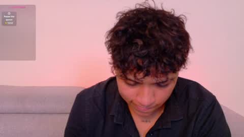 dominickjoness online show from April 2, 3:47 am