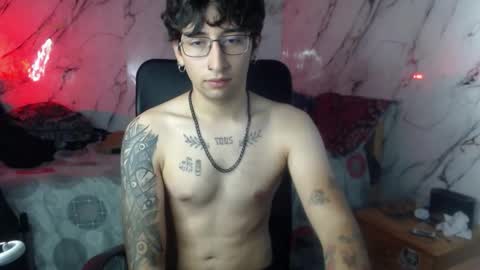 dominus_kane online show from March 30, 6:02 am