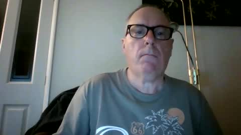 Snapshot of domjolly08 chatting on October 25, 9:48 pm David uk online show from October 25, 9:48 pm