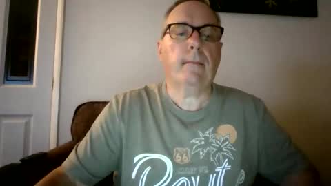 Snapshot of domjolly08 chatting on September 9, 9:15 pm David uk online show from September 9, 9:15 pm