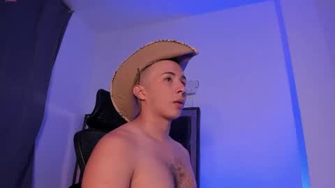 Donat Independent Model online show from April 14, 2:15 am