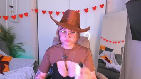 Juli online show from March 25, 8:32 am