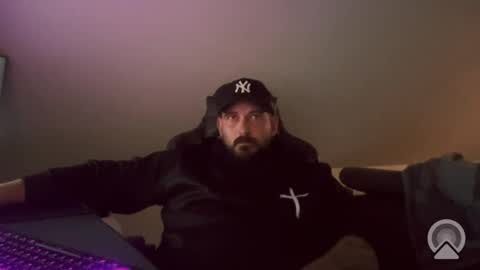 donchriiis online show from October 16, 12:21 am