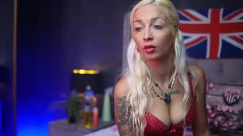  Donna  online show from July 11, 6:11 pm