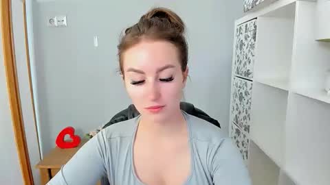 DonnaSensual online show from September 15, 8:43 pm