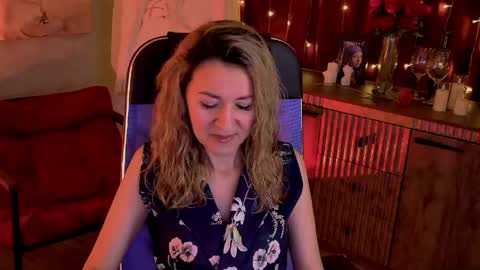 Donna online show from April 14, 7:17 pm