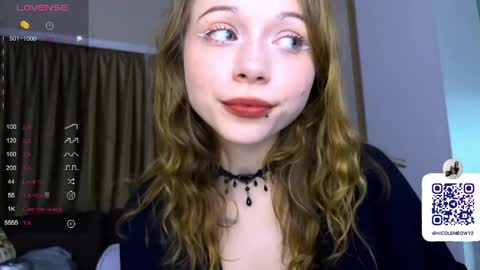 Nicole online show from April 21, 9:55 pm