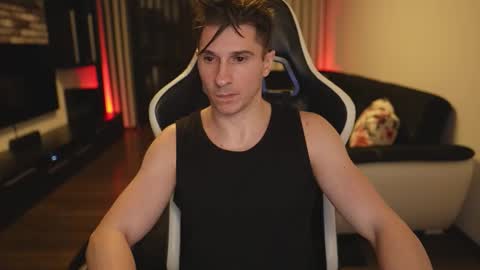 Dorian Reyes online show from March 19, 1:11 am