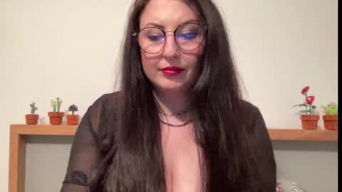 Dorothy online show from March 9, 7:51 pm