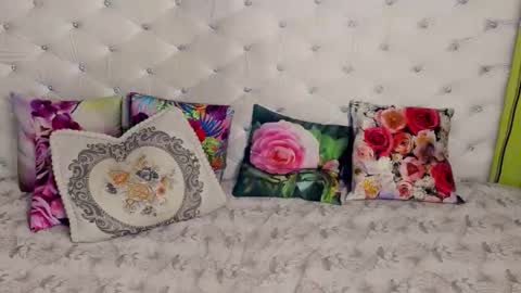 Dorra online show from November 24, 8:07 pm