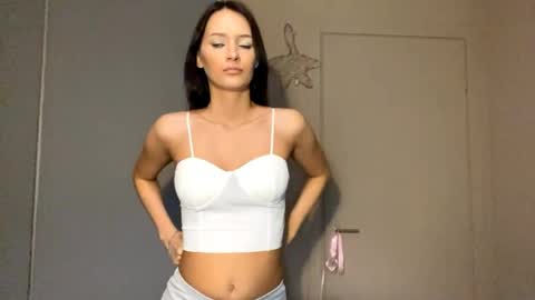 Kate online show from April 19, 6:10 pm