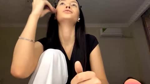 Kate online show from March 7, 3:34 pm