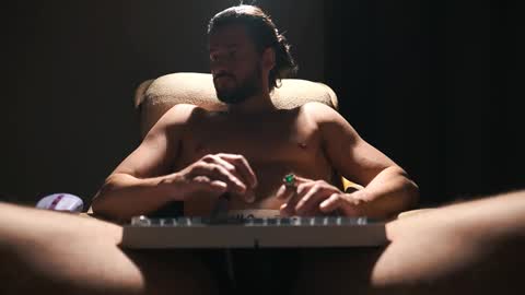 Keen online show from March 7, 4:07 pm