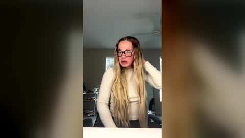 doubleddee22 online show from March 22, 6:12 pm