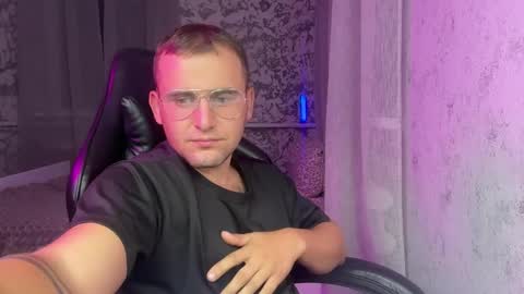 douglas_666 online show from September 13, 7:38 pm