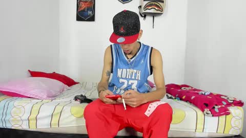 douglas_gallegos online show from December 4, 5:21 am