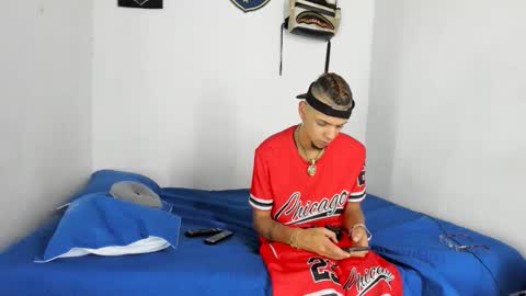 douglas_gallegos online show from December 16, 6:03 pm