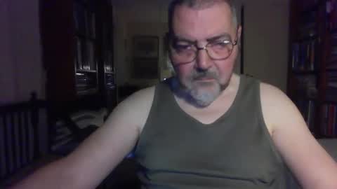 Snapshot of doxoebloke68 chatting on October 19, 7:18 pm doxoebloke68 online show from October 19, 7:18 pm