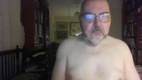 Snapshot of doxoebloke68 chatting on January 19, 7:25 am doxoebloke68 online show from January 19, 7:25 am