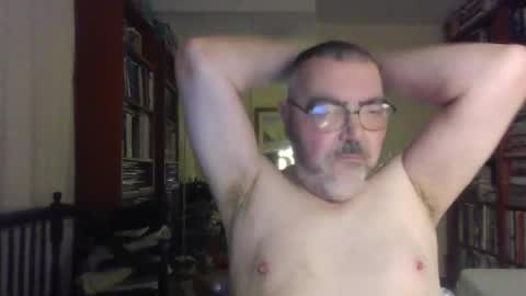 Snapshot of doxoebloke68 chatting on February 11, 10:18 pm doxoebloke68 online show from February 11, 10:18 pm