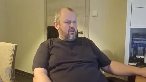 Danny online show from November 19, 7:29 am