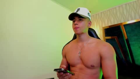 Snapshot of draven_marceaux chatting on September 27, 2:15 pm Draven online show from September 27, 2:15 pm