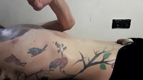 Snapshot of drbretholding chatting on December 7, 7:43 am Carsten Tenberg online show from December 7, 7:43 am