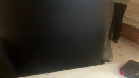 dre0000000 online show from December 19, 9:43 pm